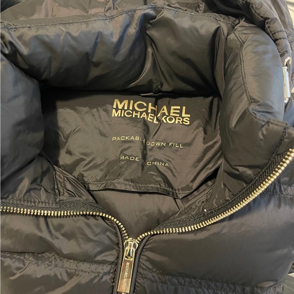 Michael Kors puffer jacket - Picture 3 of 3